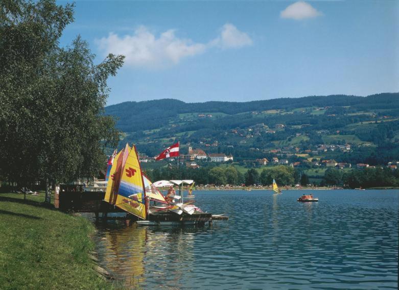 Zwei Schlafzimmer Ferienapartment Anna Am Stubenbergsee Inklusive Vier E-Bikes المظهر الخارجي الصورة